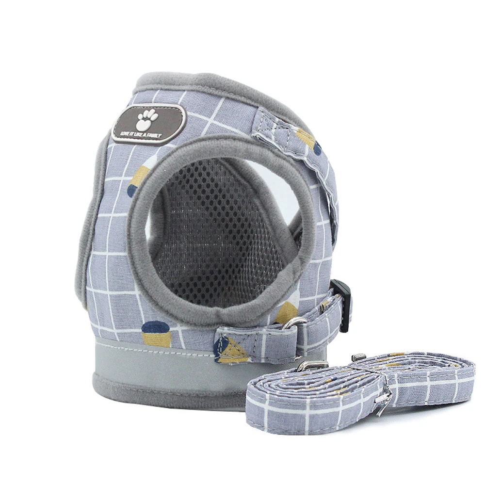 

2021 new pet travel chest harness breathable vest-style dog leash reflective harness cat chest back pet supplies