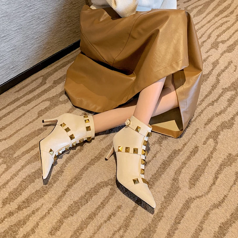 Rivet Boots 2021 Autumn and Winter New Pointed High Heel Stiletto Heel British Style Genuine Leather Fashion Short Boots Women