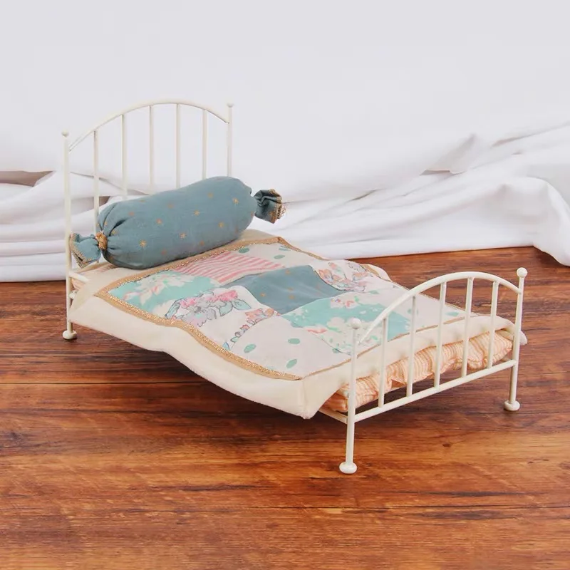 28cm metal small bed suit children's house furniture toy Mini simulation doll | Игрушки и хобби