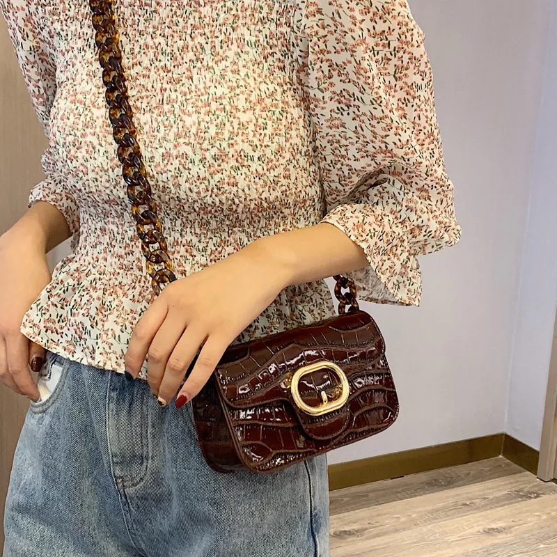 New Crocodile Chain Crossbody Bags for Women Acrylic Chain Women's Bags PU Leather Handbags Clutch Purse Bolso femenino - Цвет: coffee