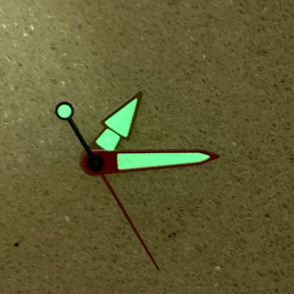 

Часы с тремя стрелками зеленый свет подходит для движения NH35 и NH36