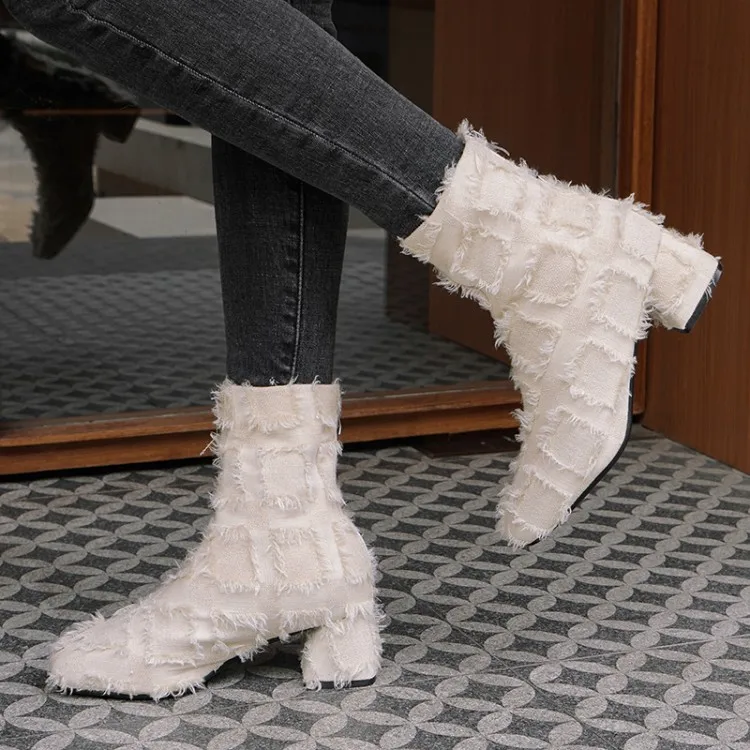 Женские ботинки с бахромой и молнией сзади на толстом каблуке | Обувь