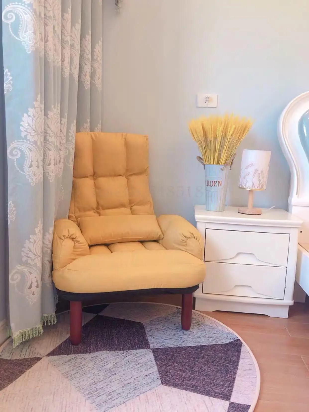 Удобный Диван для маленькой квартиры компьютерное кресло спальни одно складное