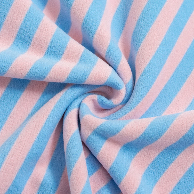 Новая зимняя Женская водолазка в консервативном стиле полосатая свободная