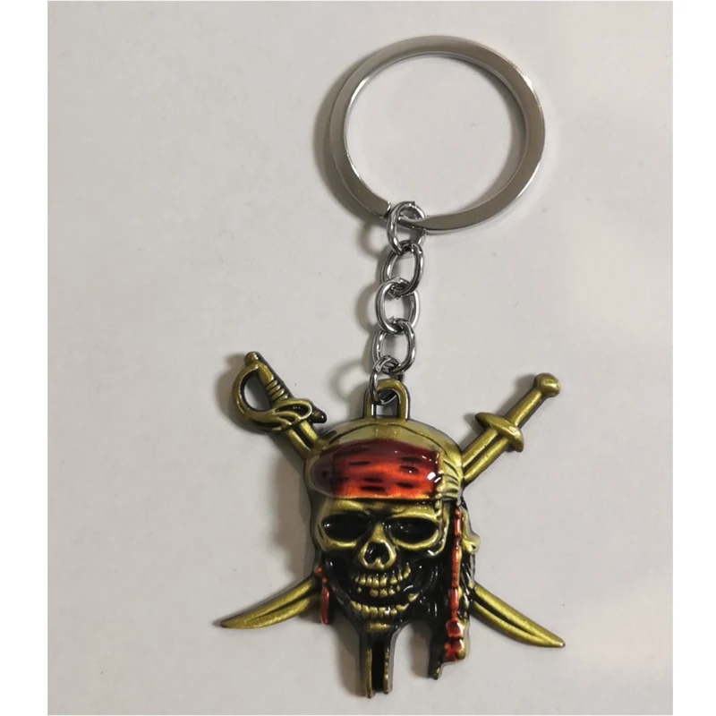 

Anime Skull Pirate Keychain Boy Schoolbag Personality Small Pendant Motorcycle Car Key Key Ring Classmate Gift 2021 New