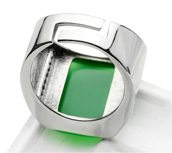 Мужское серебряное кольцо S925 пробы с натуральным зеленым камнем императорское