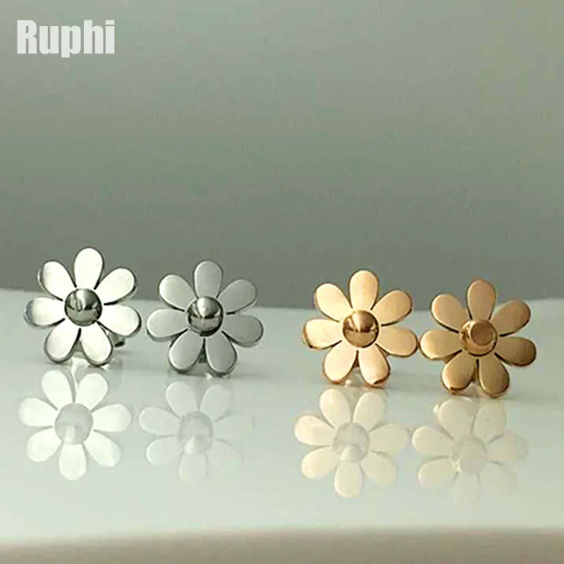 

Chrysanthemum Cherry Blossom Daisy flower stud earrings for women Titanium steel jewelry