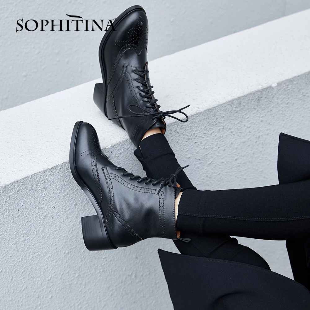 

Женские ботинки из натуральной кожи, на шнуровке