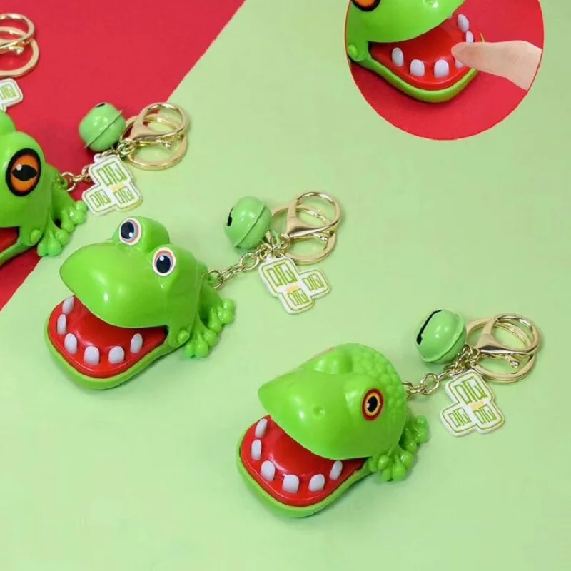 

2021 Fun hand biting shark children students keyring multi-function toy ornaments pawn creative small gift giveaway Keychains