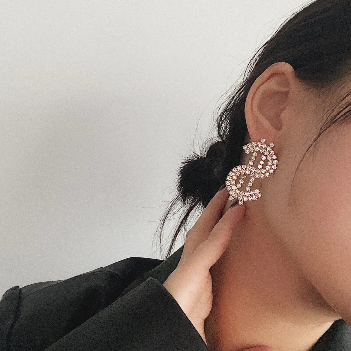

KunJoe Luxury Shiny Rhinestone US Dollar Drop Dangle Earrings Punk Money Sign $ Crystal Hanging Earrings For Women Jewelry Gift