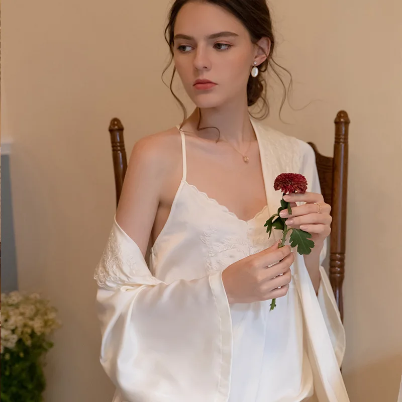 

Spring and Summer Robe Sets Beautifully Embroidered Long-sleeved Nightgown with Hanging Nightdress Silk Sexy Two-piece Suit