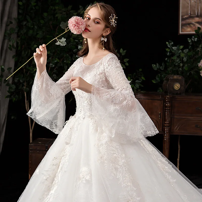

Wedding Dress 2020 Gryffon Luxury Lace Flare Sleeve Wedding Gown Princess Luxury Robe De Mariee Vestido De Noiva