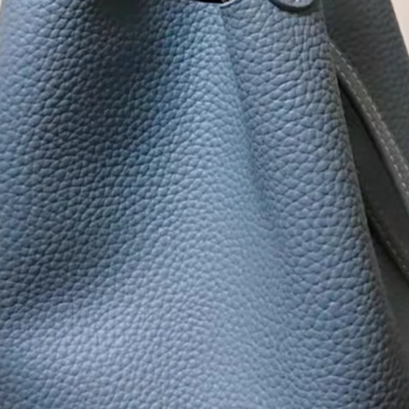 Сумка-мешок из натуральной кожи с замшевой подкладкой Классическая сумочка на