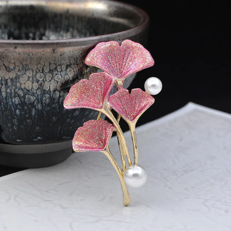 KingDeng Brooches Korean Fashion Gifts for Woman Accessories Pink Enamel Pin Lapel Cute Pearl Ginkgo Leaves Party Jewelry | Украшения и