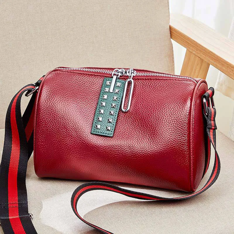 

Роскошная модная широкая сумка на плечо из воловьей кожи, женские сумки, сумка через плечо, сумки-мессенджеры, Сумка с заклепками высокого к...