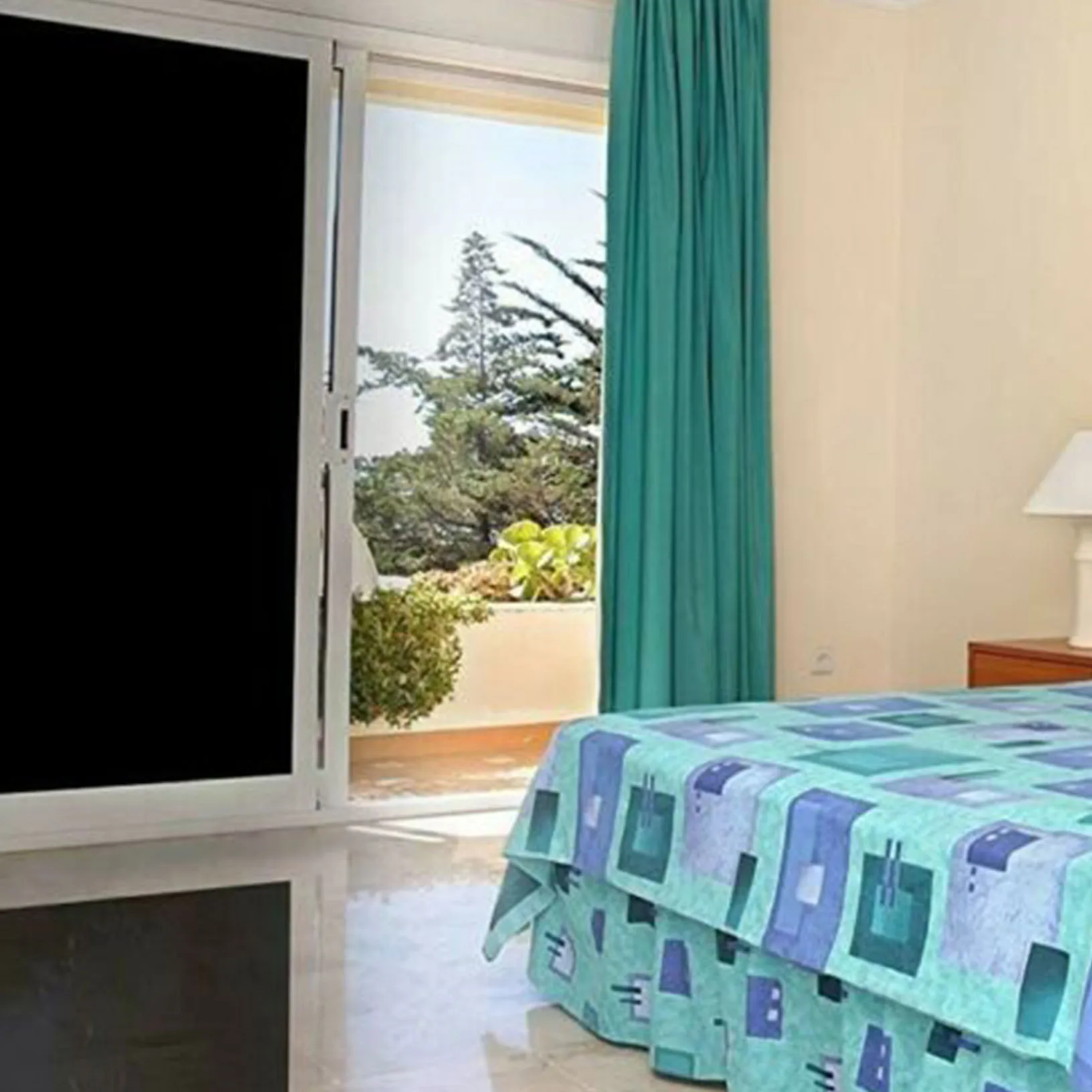 Полная светонепроницаемая оконная пленка: 100% блокирующая свет пленка затемнение