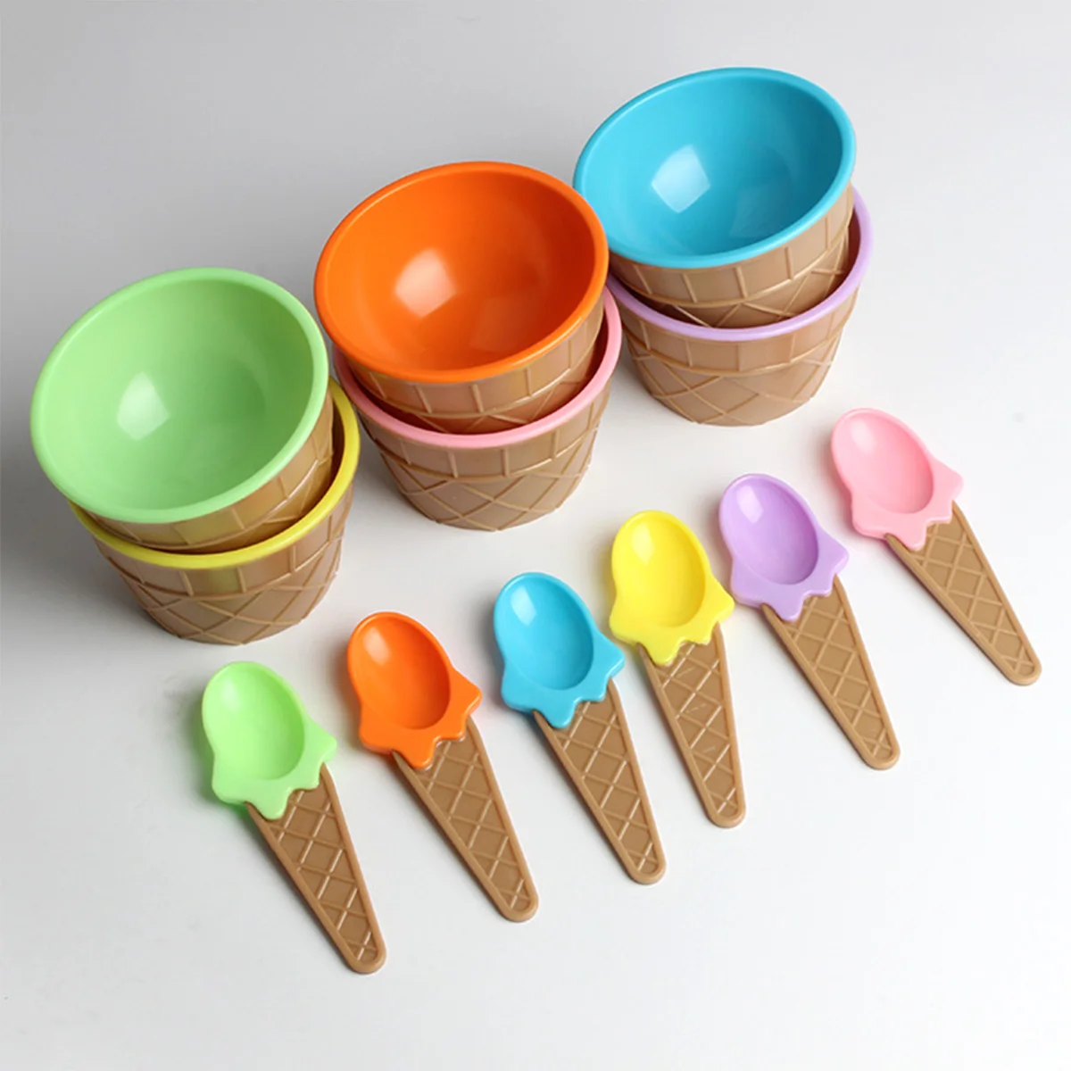

Multicolor Plastic Ice Ream Shaped Bowl With Short Handle Spoon Kids Girls Boys Tableware Home Use Facial Mask Mixing Bowl,1PC