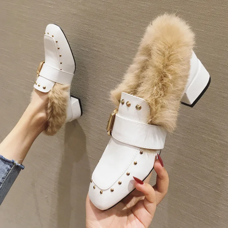 

Winter Warm Women Pumps Sexy Square Toe Pu Leather Thick Heel Shoes Women Autumn Rivets Metal Buckle Faux Fur Pumps Ladies Shoes
