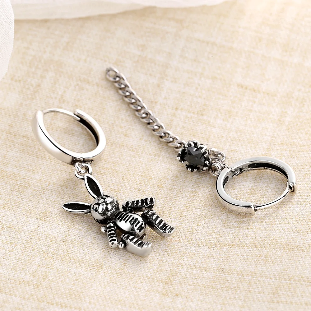 Новое поступление серьги-кольца с длинными асимметричными кисточками из