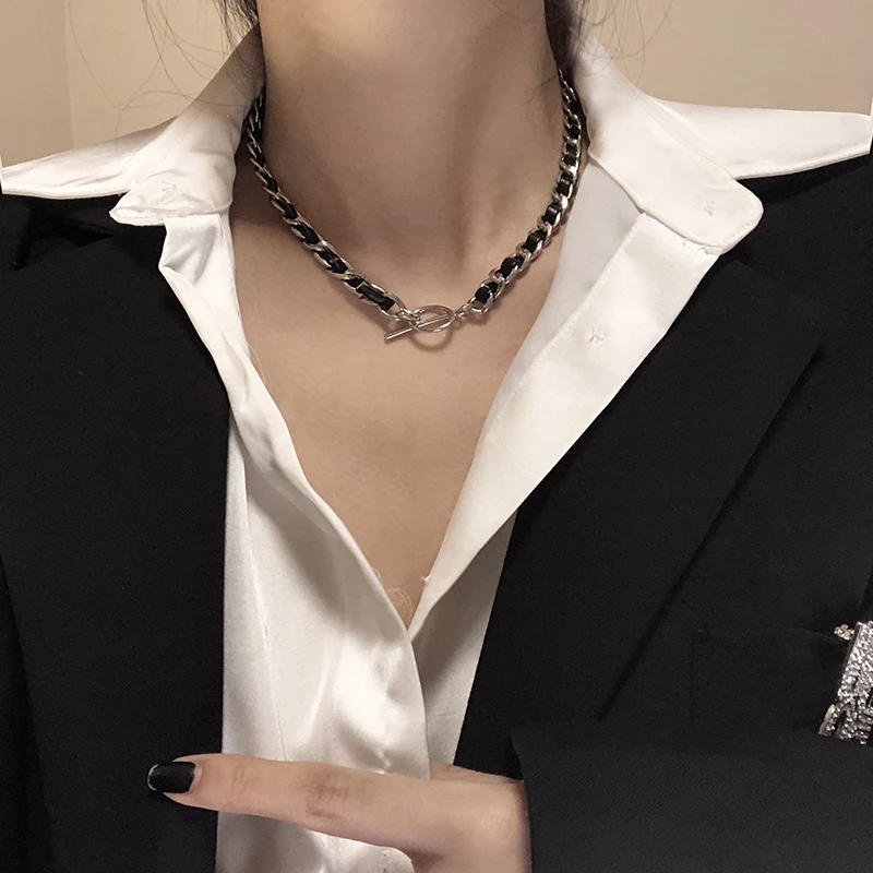 Кожаное винтажное женское онлайн авторитетное модное нишевое дизайнерское