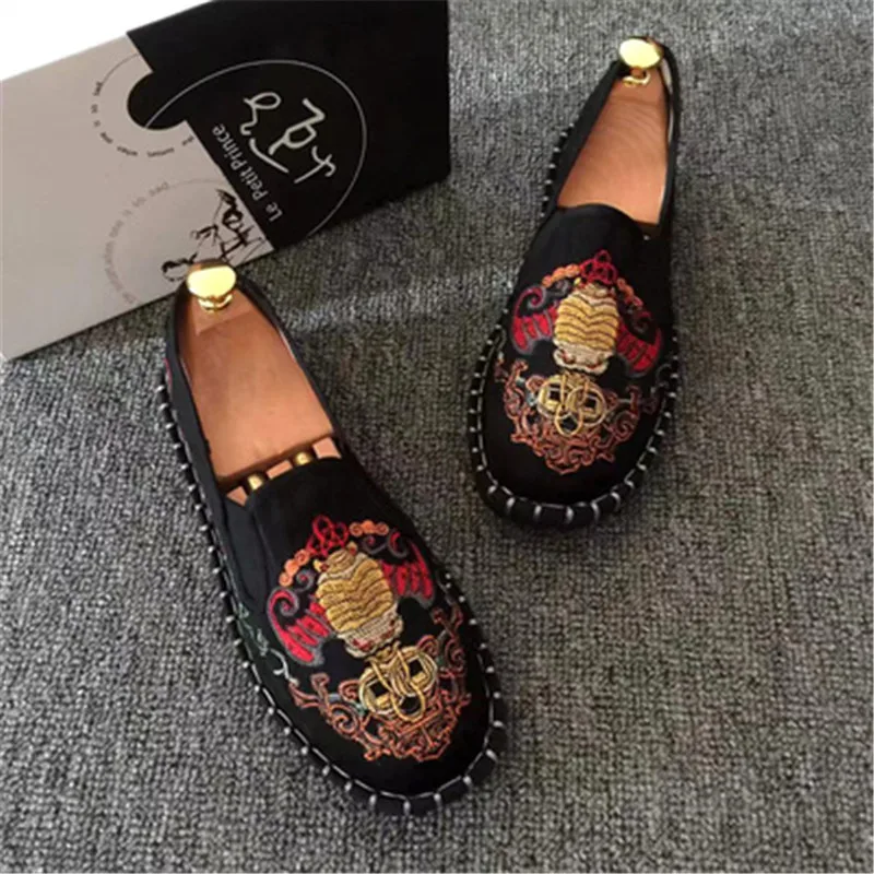 Special Embroidered Dog Shoes Men Rubber Canvas Espadrilles Loafers Hard-Wearing Man Women Harajuku Casual Flats | Обувь