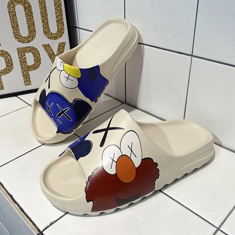 

2021 New Women Home Non-slip Slippers Couple Outdoor Beach Sandals Women's Summer Fashion Indoor Platform Graffiti Slippers