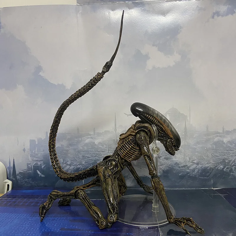 

Dog Alien NECA Alien 3 PVC Action Figure Aliens VS Predator Figures Toys 18cm