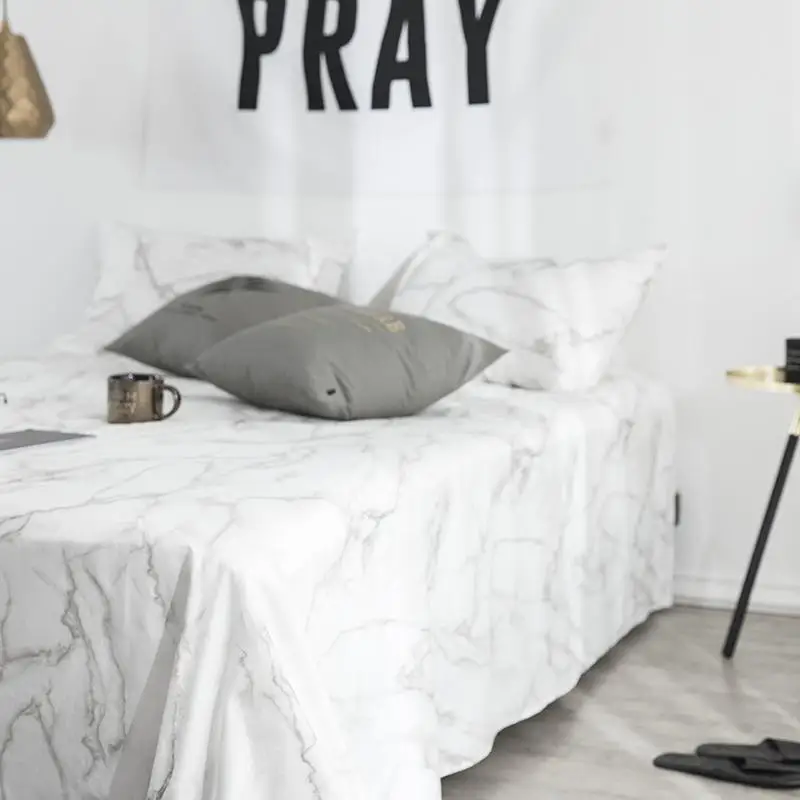 Комплект постельного белья из хлопка с простыней и наматрасником двуспальный