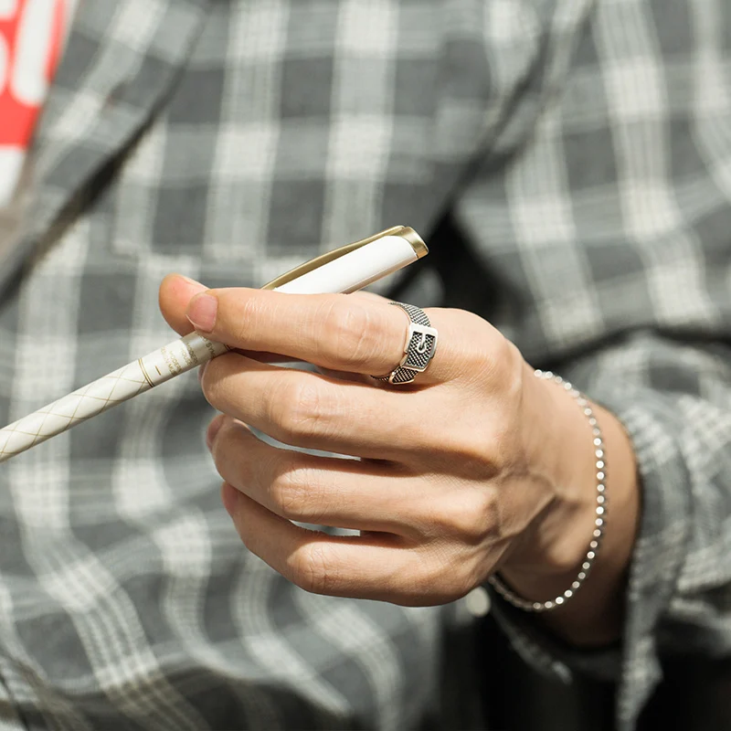 Женское Винтажное кольцо на палец серебристого цвета регулируемый размер |