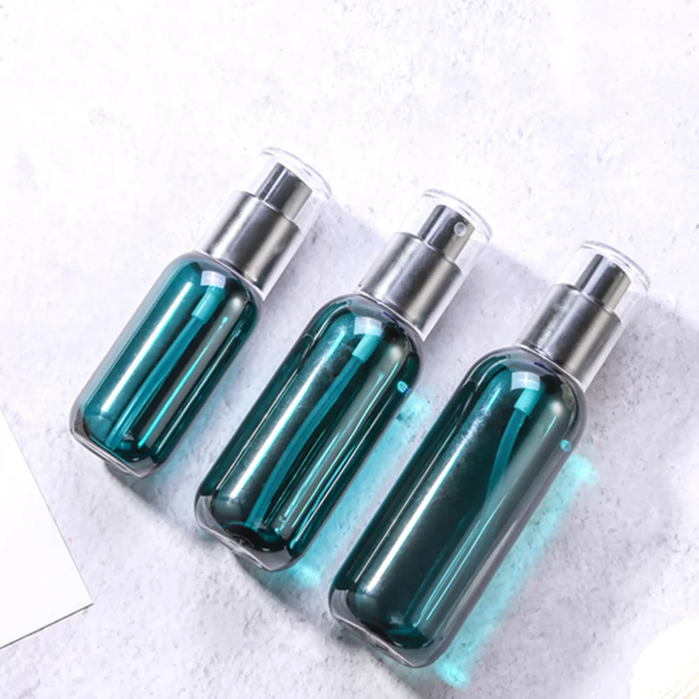 

45ml Empty Spray Bottle with Cap Clear Painted Refillable Bottle Travel Containers for Cosmetic Skincare Perfumes(Clear)