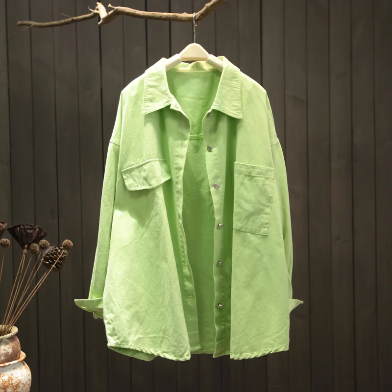 

Рубашка женская однотонная, с отложным воротником, длинными рукавами и карманами