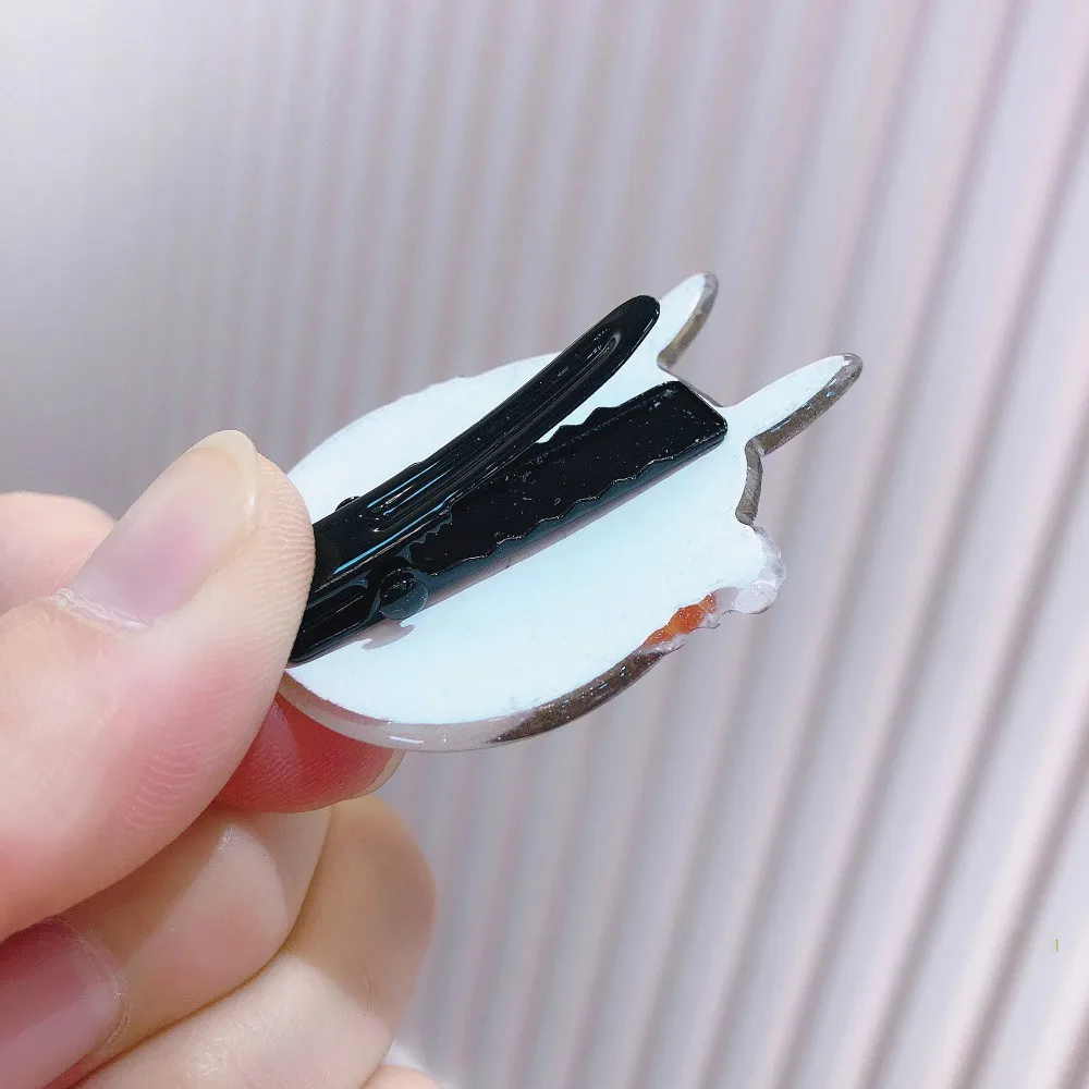 2 шт. случайный футболки с принтом из аниме Мой сосед Тоторо акриловые заколки для