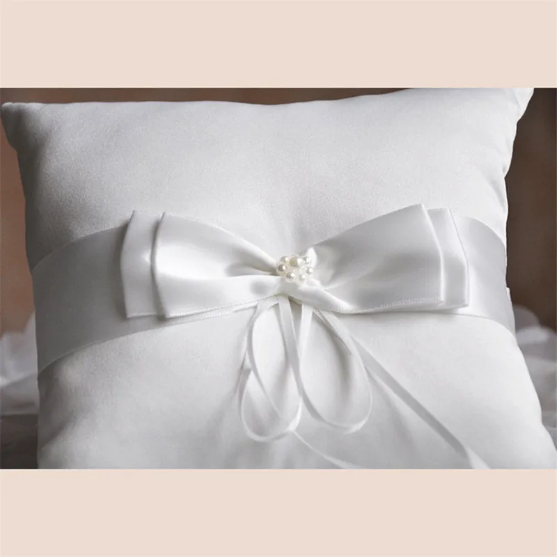 

Bridal Wedding Ceremony Pocket Ring Pillow Cushion Bearer with Ribbons Decoration Double Bow Ribbon Pearls Romantic Ring Pillow