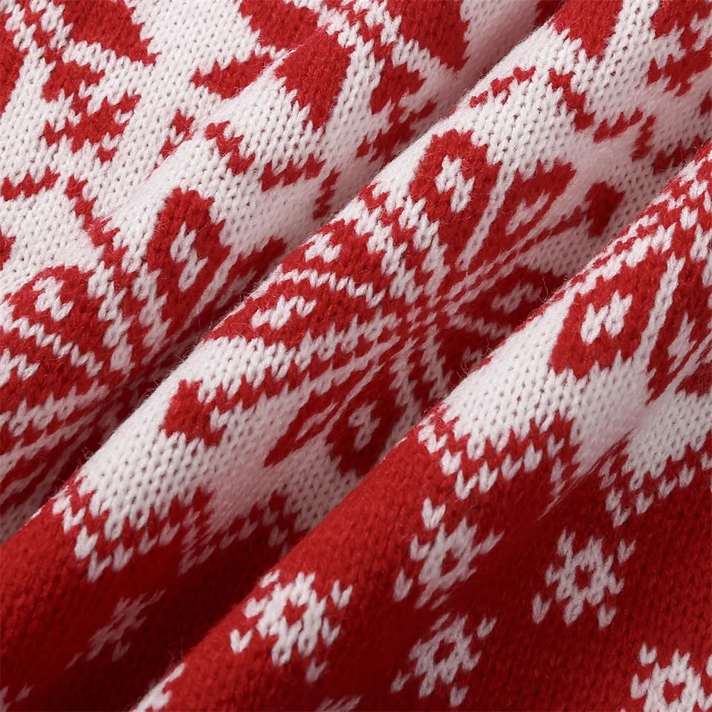 

Women Christmas Sweaters Snowflake Pattern Classic Round Neck Long Sleeve Pullover Warm Top Festive New Year Xmas Clothing
