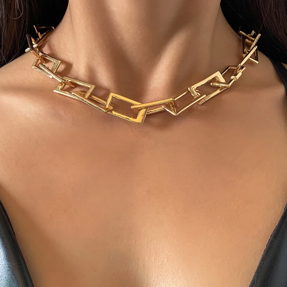 

Ingemark Retro Hollow Out Rectangle Chunky Chain Necklace for Women Men Punk Cuban Metal Thick Choker Collar Fashion Jewelry