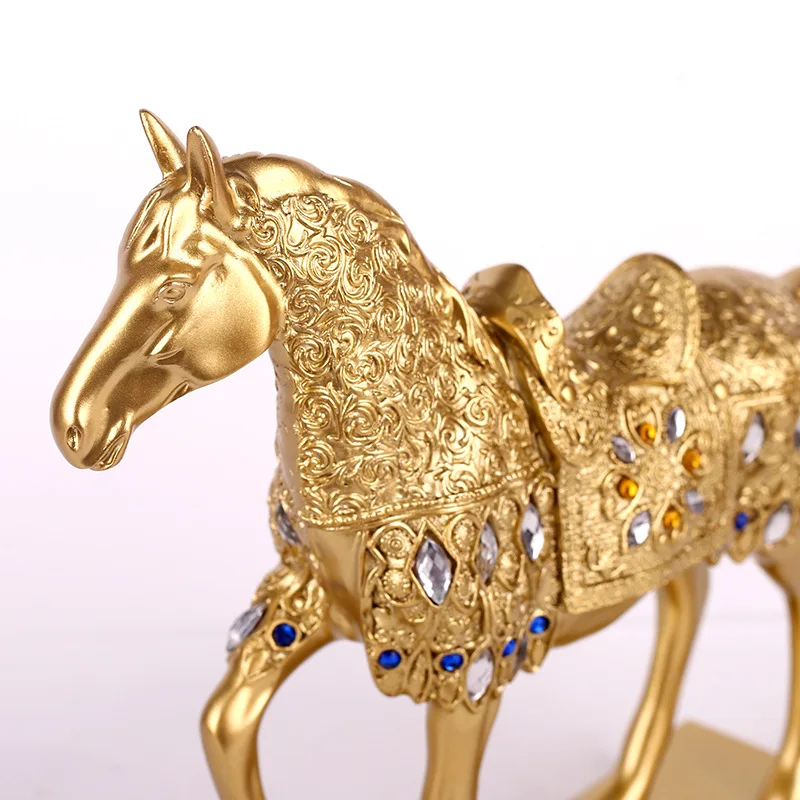 

Home Decoration Accessories Resin Horse Model Statue Room Figurines For Interior Decor Modern Decoration Table Desk Maison