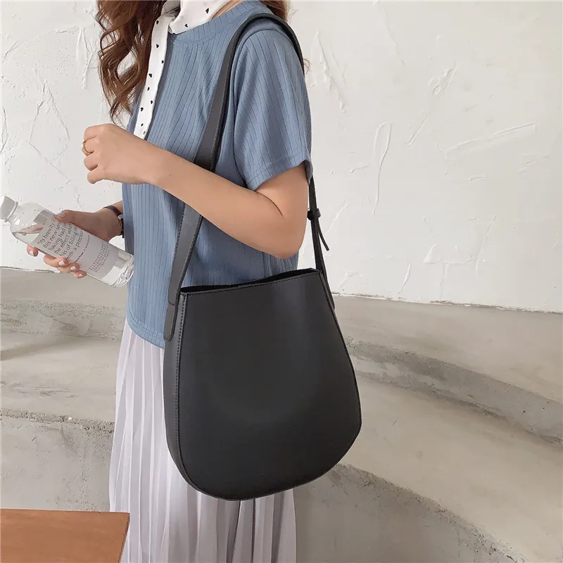 

Korean style women Bucket Bags PU Leather Female purse and Handbags 2021 vintage Wide strap Shoulder Bags for ladies totes