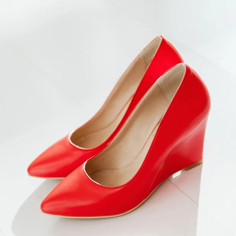 Классические женские туфли-лодочки на танкетке Повседневные модные черные