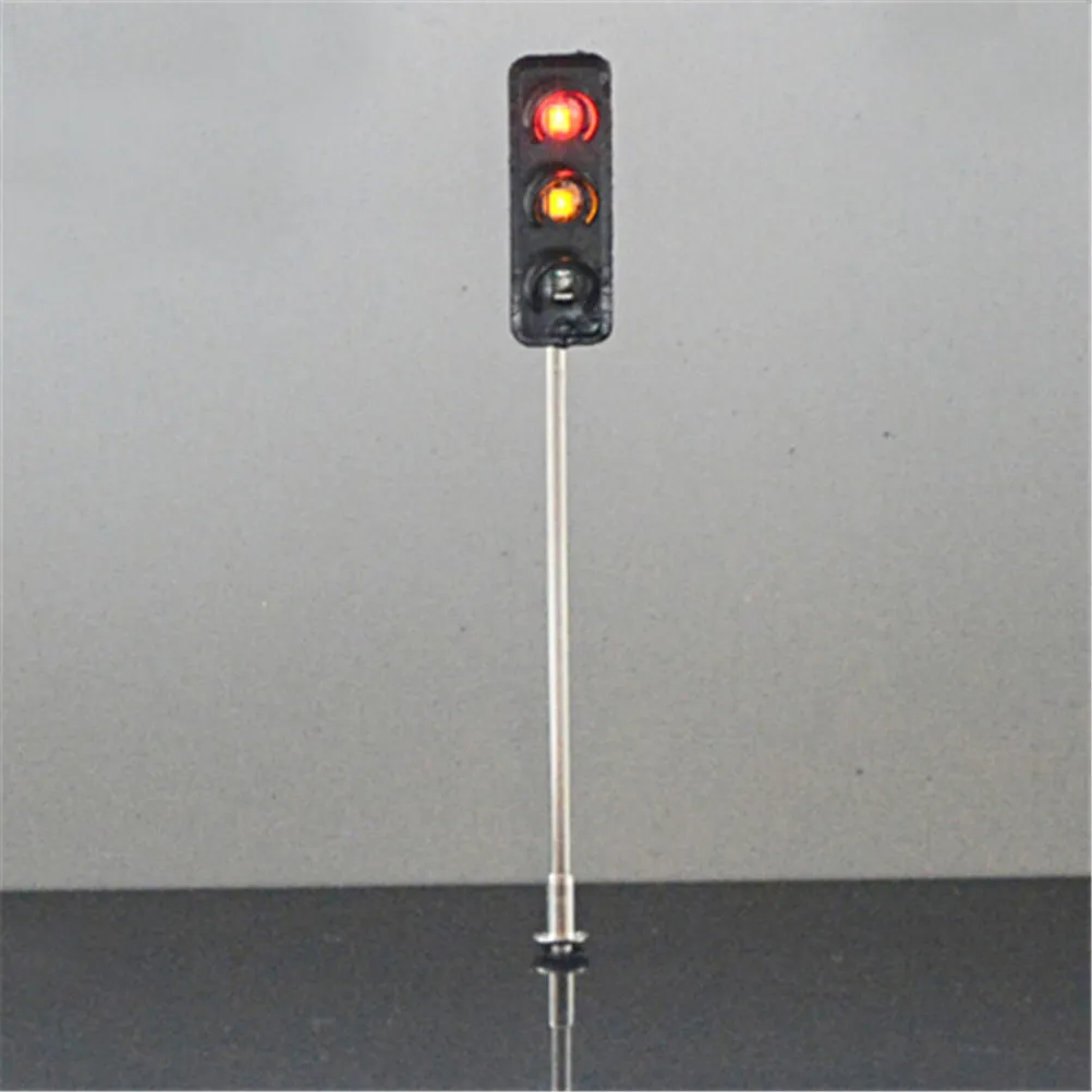 

Single Side HO/OO Traffic Light Signal LED Model Train Railroad Crossing Street Mini Decoration