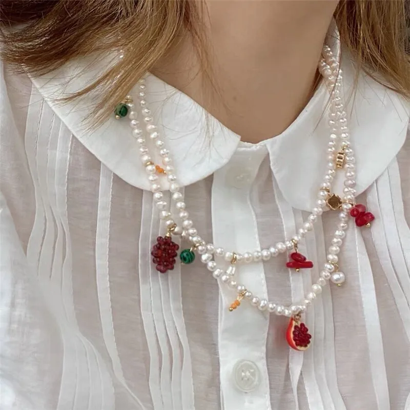 

AOMU 2021 Romantic Colorful Resin Imitation Pearls Beads Necklace Irregular Smooth Geometric Dog Pendant for Women Jewelry Gift