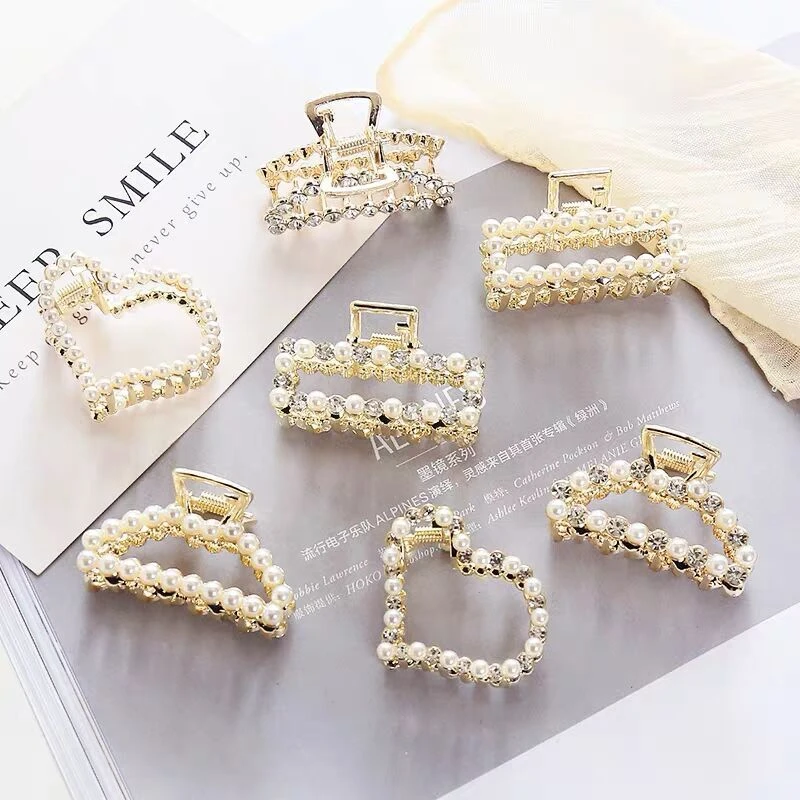 

1Pc Fashion Pearl Rhinestone Hair Claw Geometric Heart Alloy Hairpins Woman Girls Sweet Elegant Crystal Accessories Headwear