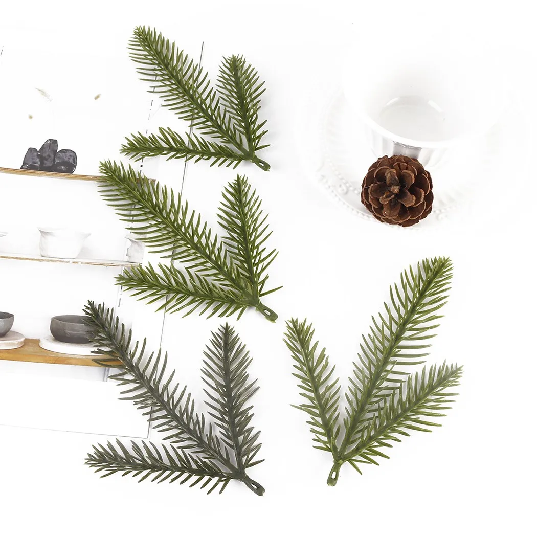 

20Pcs Christmas Artificial Plants Flower Fake Pine Branches Xmas Tree Home Decor For Xmas Party Home Living Room Decor