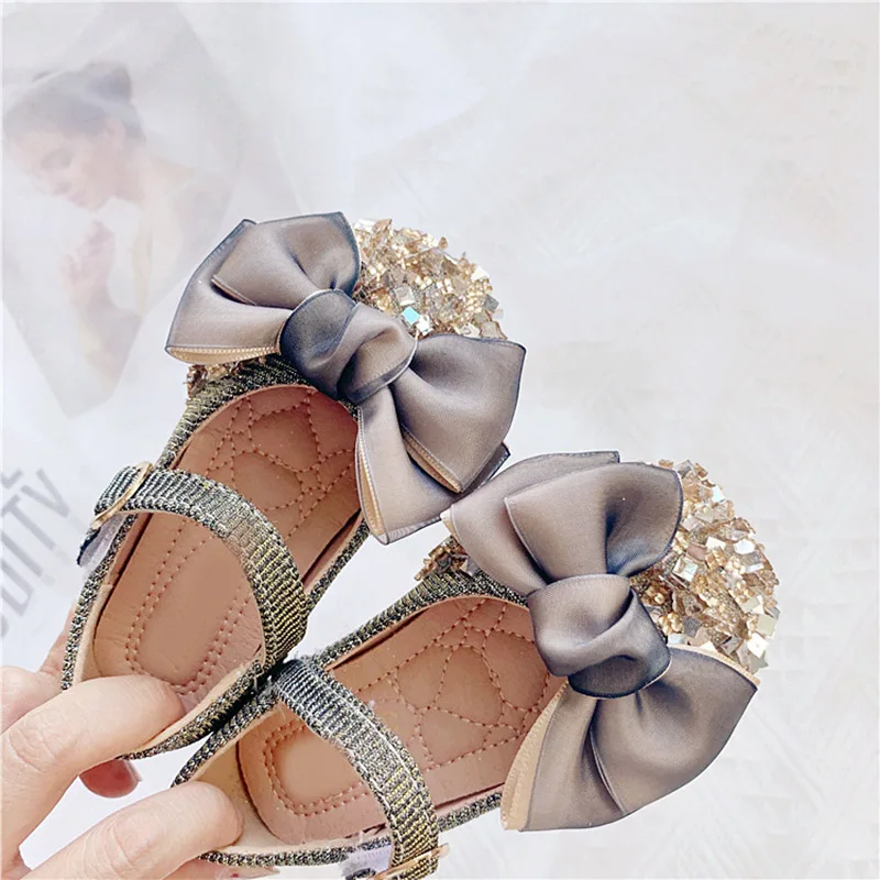 Обувь для маленьких девочек Детские босоножки принцессы с жемчужинами и