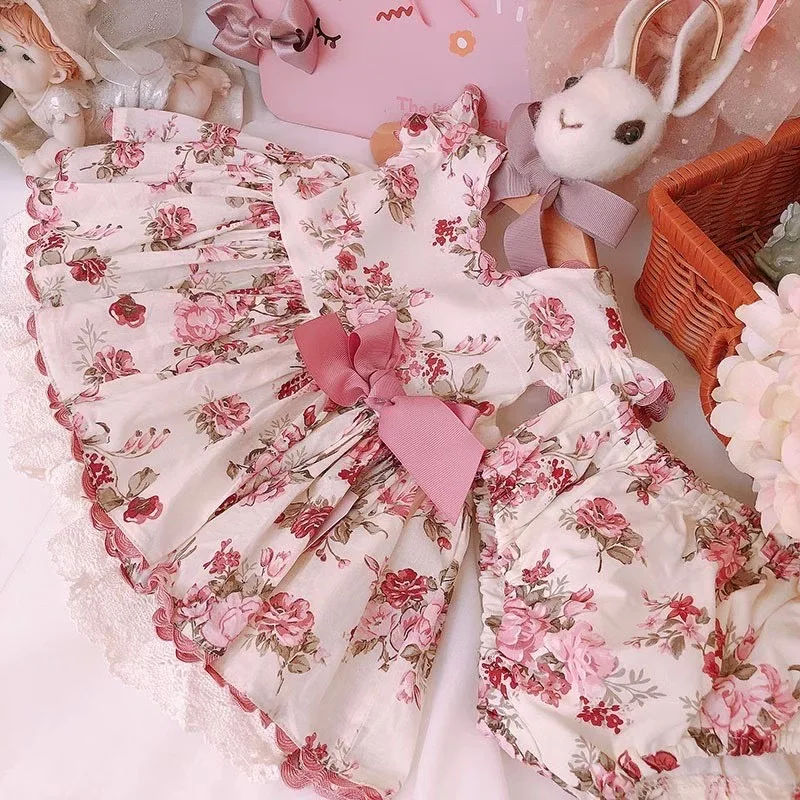 Летнее платье для девочек розового цвета с цветочным принтом в винтажном стиле