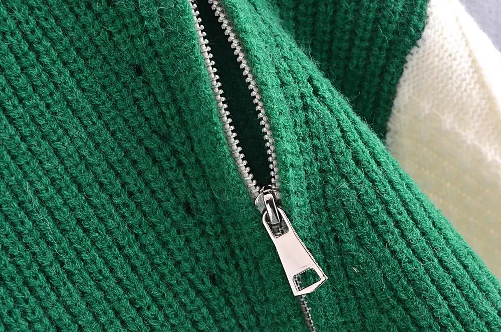 Модный вязаный свитер VANOVICH контрастных цветов в Корейском стиле с украшением на