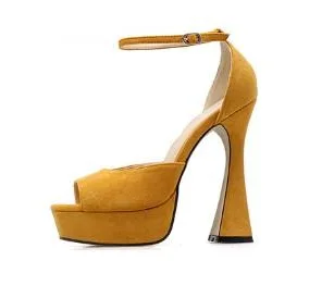 

Босоножки из искусственной замши на платформе, с открытым носком и ремешком на щиколотке