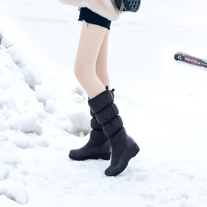 Женские сапоги до середины икры с мехом на плоской подошве круглым носком x271