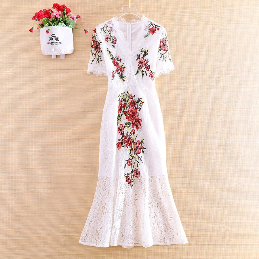 Высококачественное летнее женское винтажное платье средней длины с вышивкой