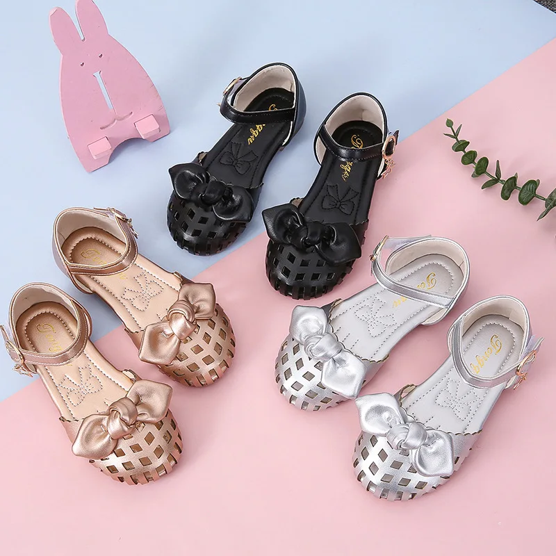 

Girls Sandals 2021 Summer New Children's Soft-soled Toes-capped Princess Shoes Bow-knot Hollow Baby Shoes Breathable Flats Party