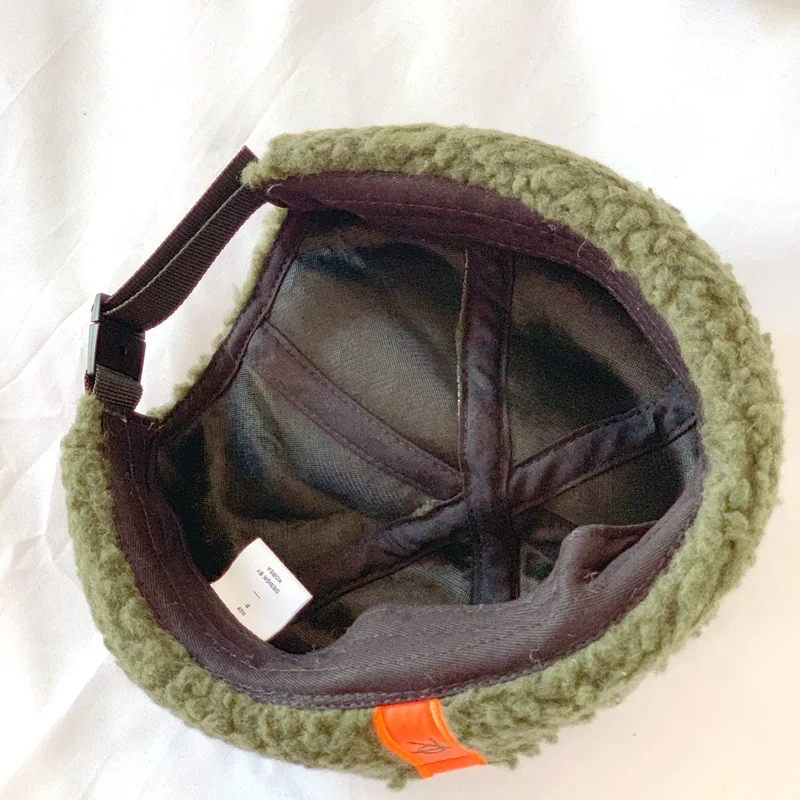 

2020 New Baby Kids Cloth Label Rocking Fleece Hatssolid Color Autumn and Winter Warm Small Round Hat